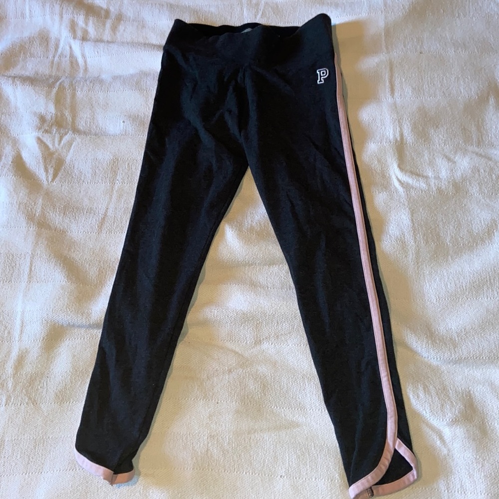 Pink Capri yoga leggings size xs